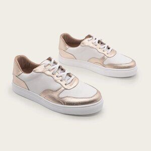Kaanas Asscher Gold & White Sneakers NEW - Size 8 Women's